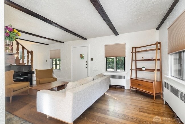 Building Photo - 6512 Park Ln