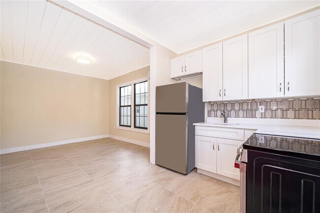 Foto del edificio - 601 Delaney Park Dr