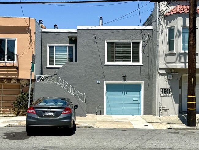Two bedroom home for rent with large priva... - Two bedroom home for rent with large priva...