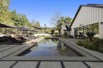 Building Photo - 4874 Sun Valley Rd