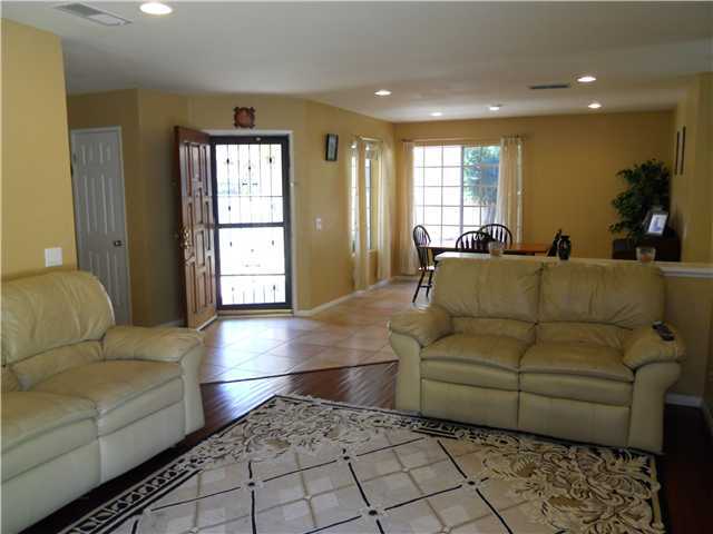 Building Photo - 11060 Avenida De Los Lobos