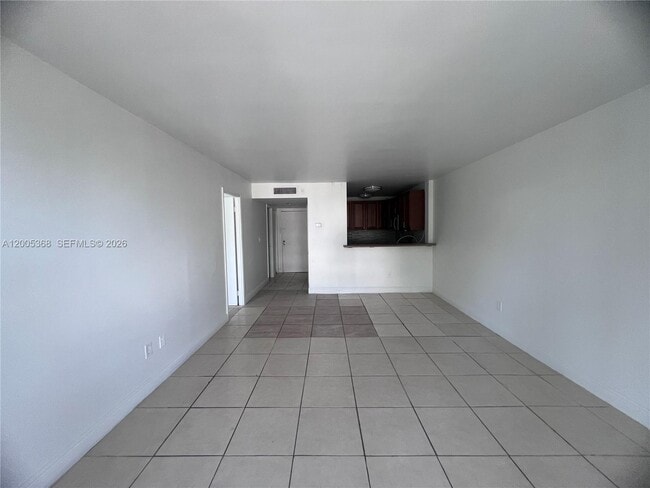 Foto del edificio - 496 NW 165th St