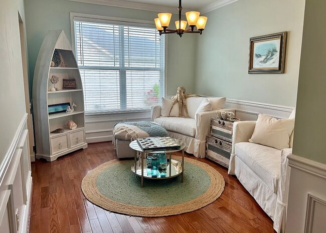 Building Photo - 33742 Reservoir Dr