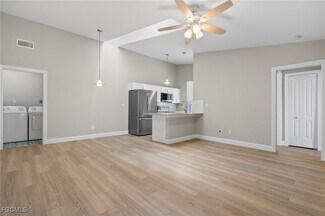 Building Photo - 5105 SW Courtyards Ct