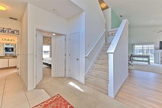 Foto del edificio - 108 Emeraldview Ave
