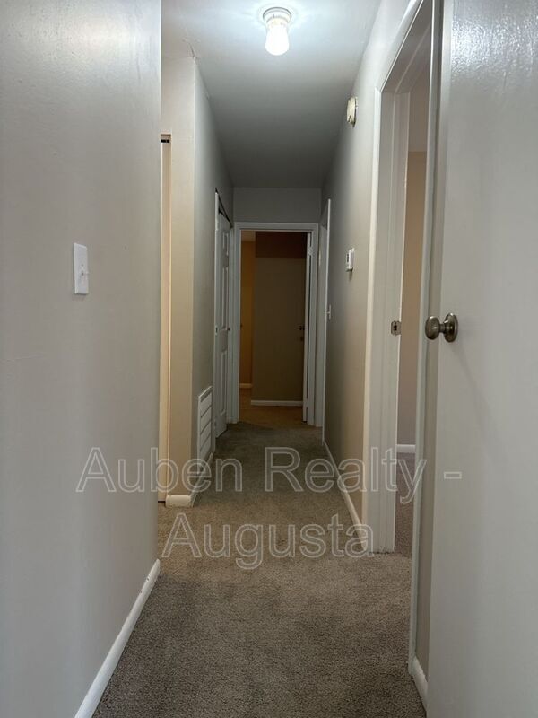 Building Photo - 3481 Jonathan Cir