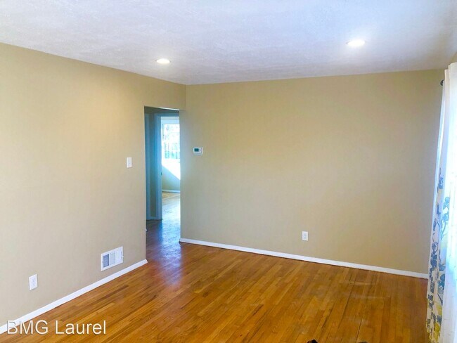 Building Photo - 3 br, 2 bath House - 1019 Maple Ave