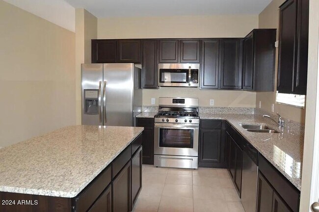 Building Photo - 41257 W Williams Way