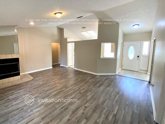 Building Photo - 7737 Rockridge Dr W