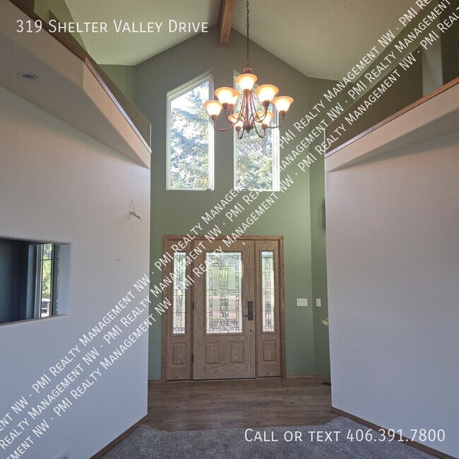 Foto del edificio - 319 Shelter Valley Dr