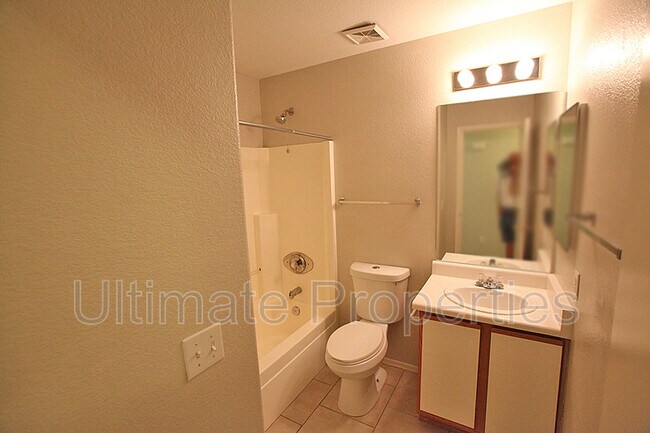Building Photo - 9325 W Runion Dr
