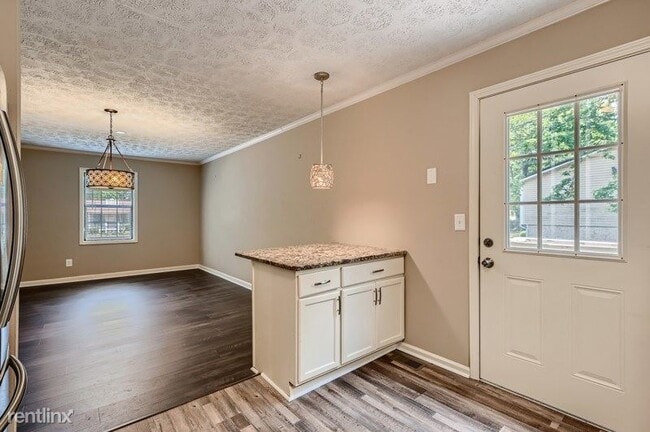 Building Photo - 3 br, 2 bath House - 4289 Midway Drive UNIT
