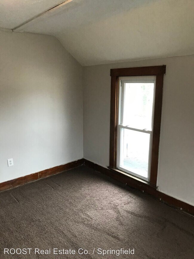 Building Photo - 4 br, 2 bath House - 559 W Euclid Ave