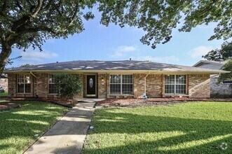 Building Photo - 2509 Westridge Dr
