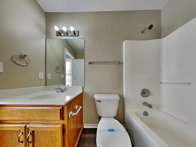 Building Photo - 875 Foran Ln
