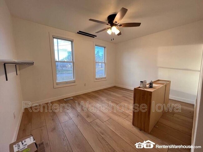 Foto del edificio - 905 SE 9th St