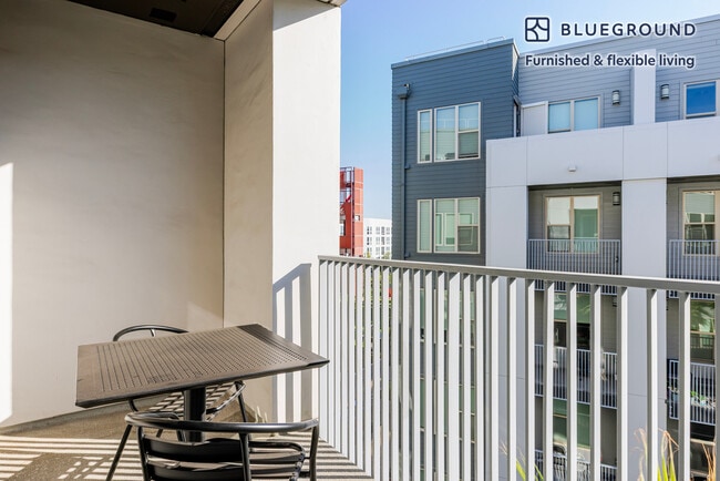 Foto del edificio - 650 E Capitol Ave