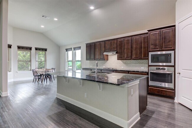 Building Photo - 124 S Sage Hollow