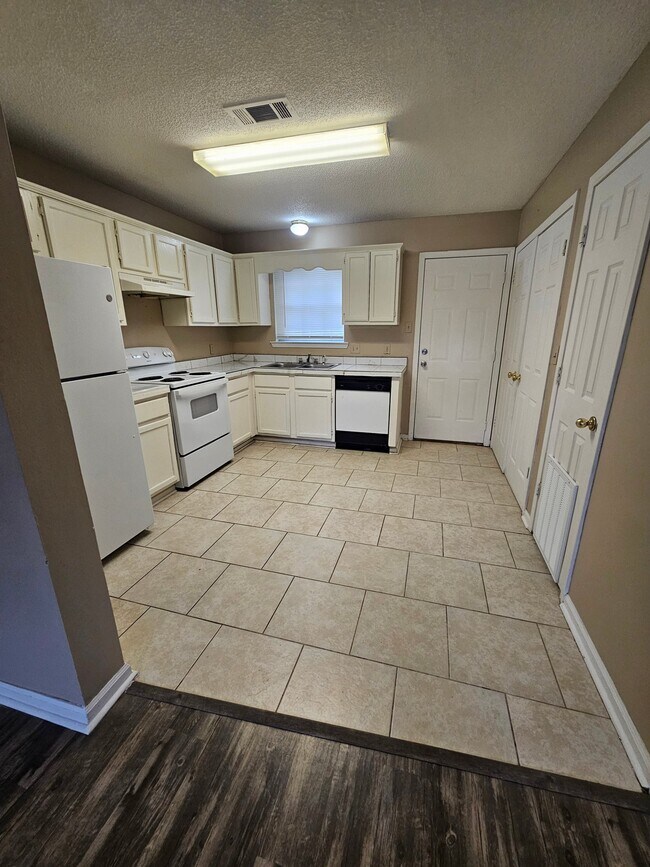 Foto del edificio - 1 Lilac St