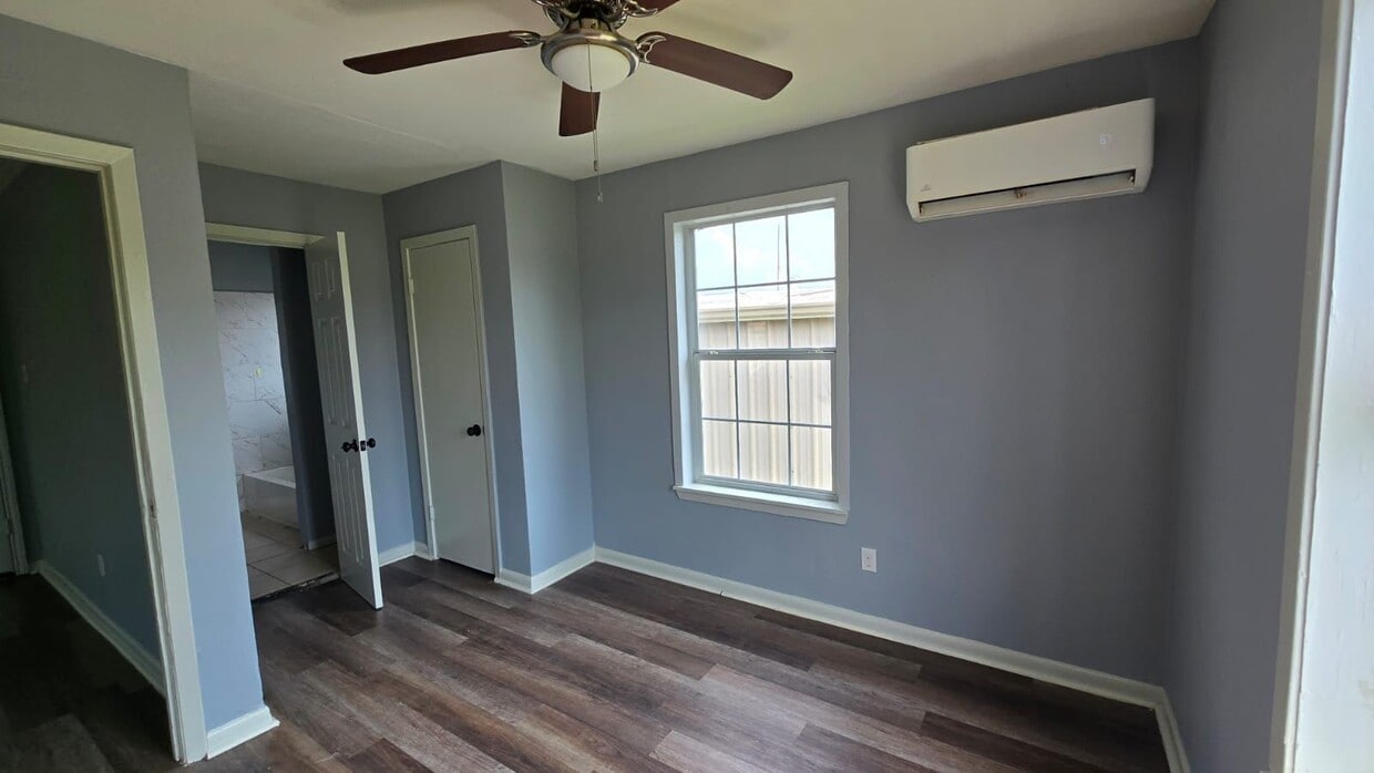 Building Photo - 1012 Ann St