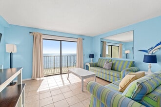 Building Photo - 8743 Thomas Dr