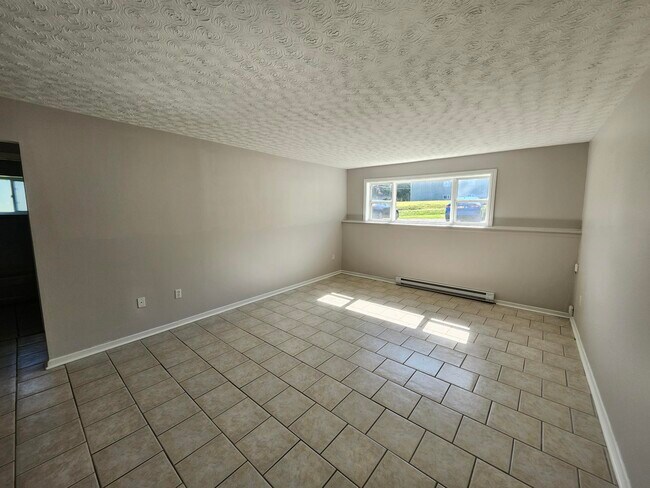 Building Photo - 2 Arena Ln