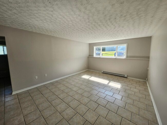 Building Photo - 2 Arena Ln
