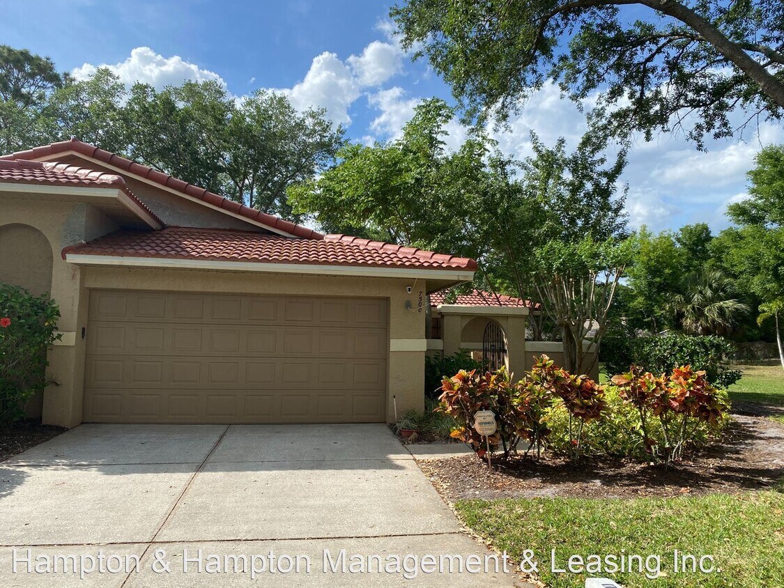 Primary Photo - 3 br, 2 bath House - 7500 CHAPELHILL DR