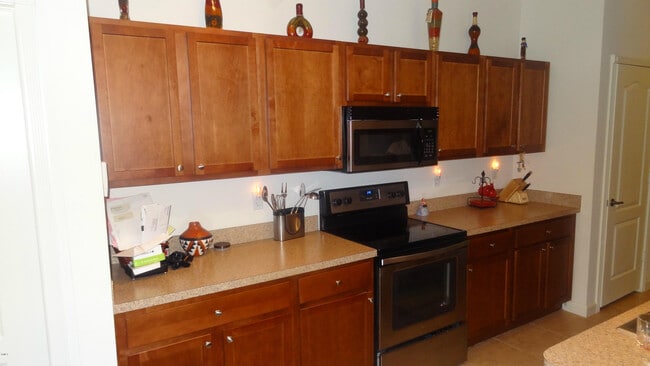 Building Photo - 3926 Sabal Way