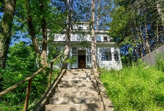 Building Photo - 614 Ackerman Ave