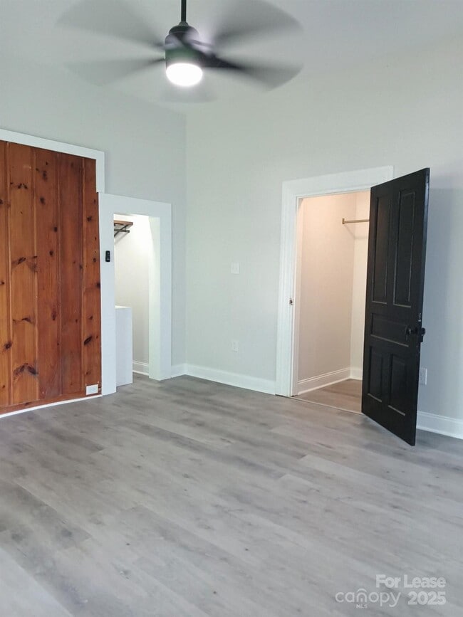 Foto del edificio - 238 S Main St