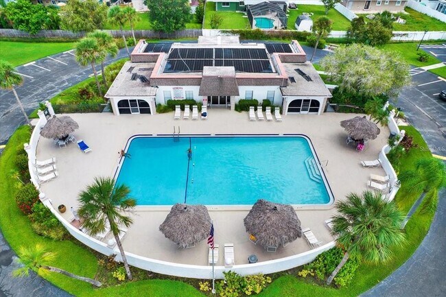 Foto del edificio - 379 S McMullen Booth Rd