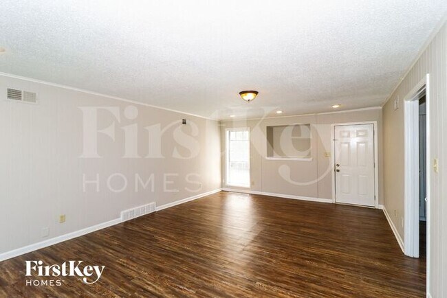 Building Photo - 2715 Welchlawn St