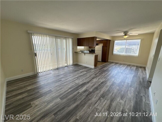 Foto del edificio - Updated First-Floor Unit | Granite Counter...