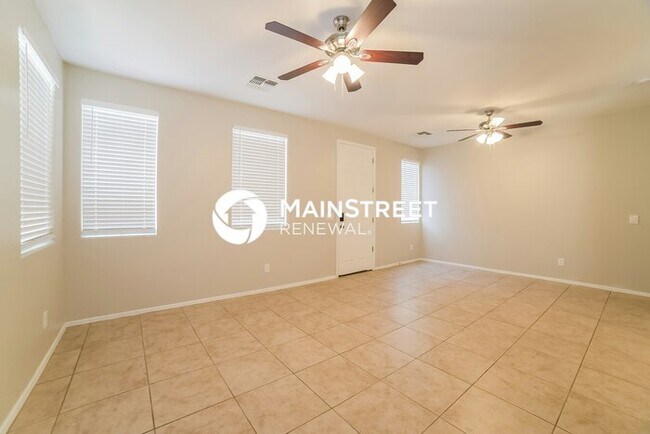 Foto del edificio - 3 Bedroom Pet-Friendly Home in TOLLESON, AZ with Main Street Renewal