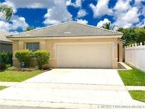 Building Photo - 9821 Red Heart Ln