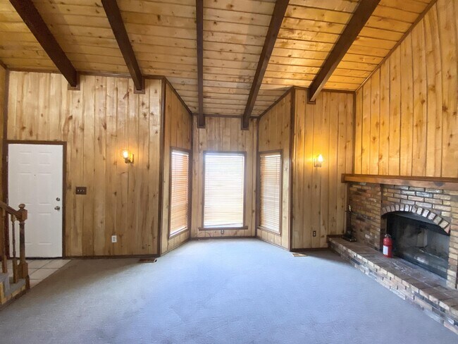 Building Photo - 648 N 1050 W
