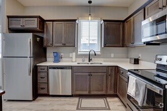 Building Photo - 101 Willow Cascades Trl