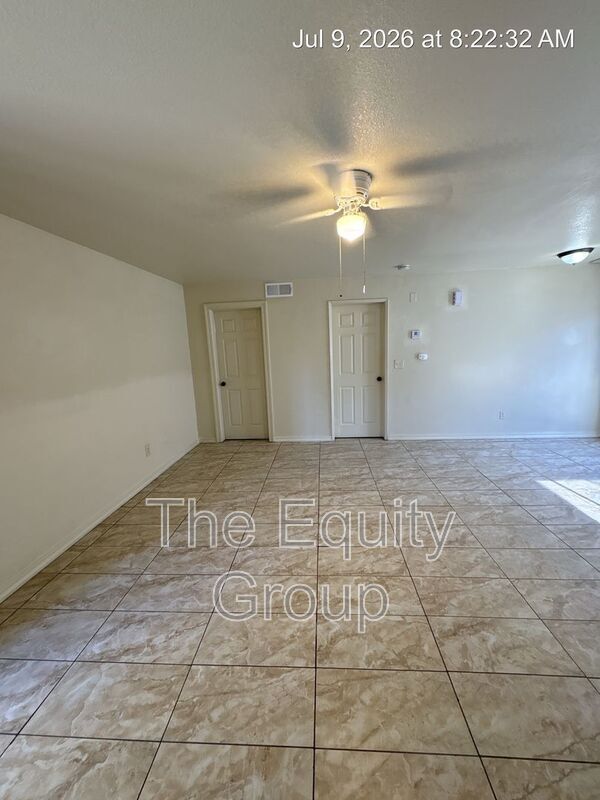 Foto del edificio - 415 N West St