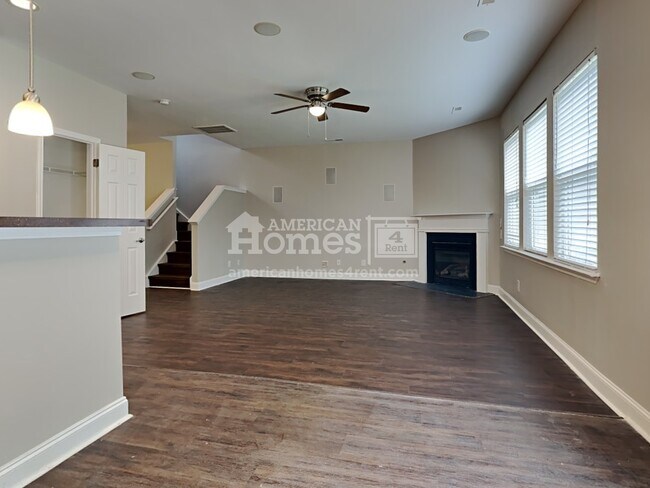 Foto del edificio - 282 Woodbrook Way