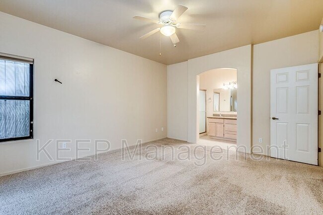 Foto del edificio - 7667 E Park View Dr