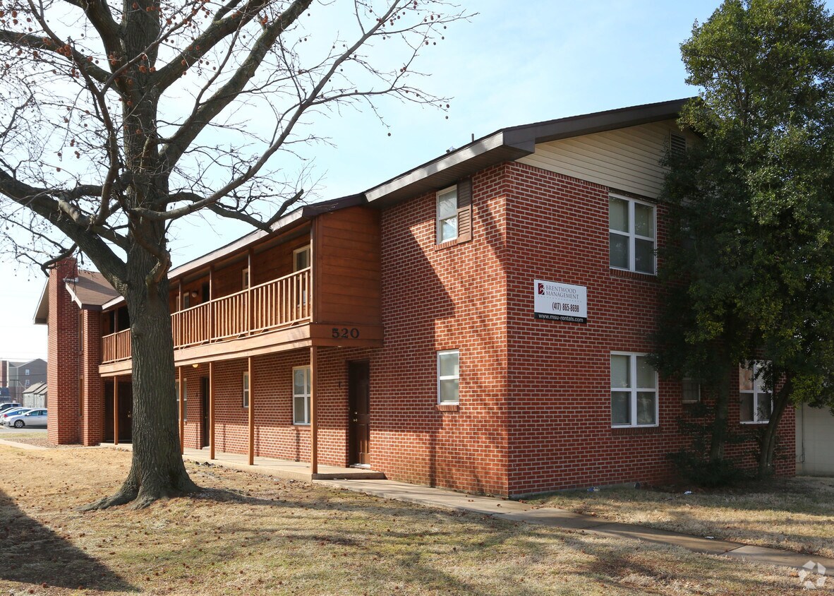 Primary Photo - 520-528 E Harrison St