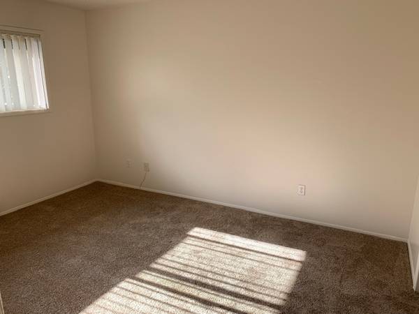 Building Photo - We are offering FREE RENT!!!