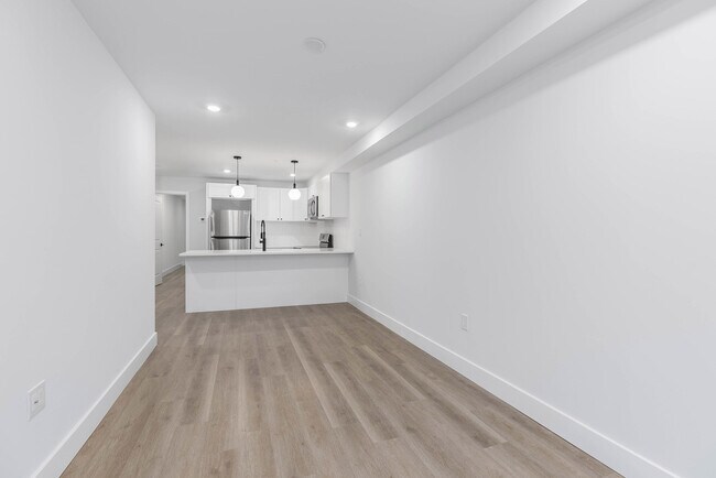 Foto del edificio - 2057 E Rush St