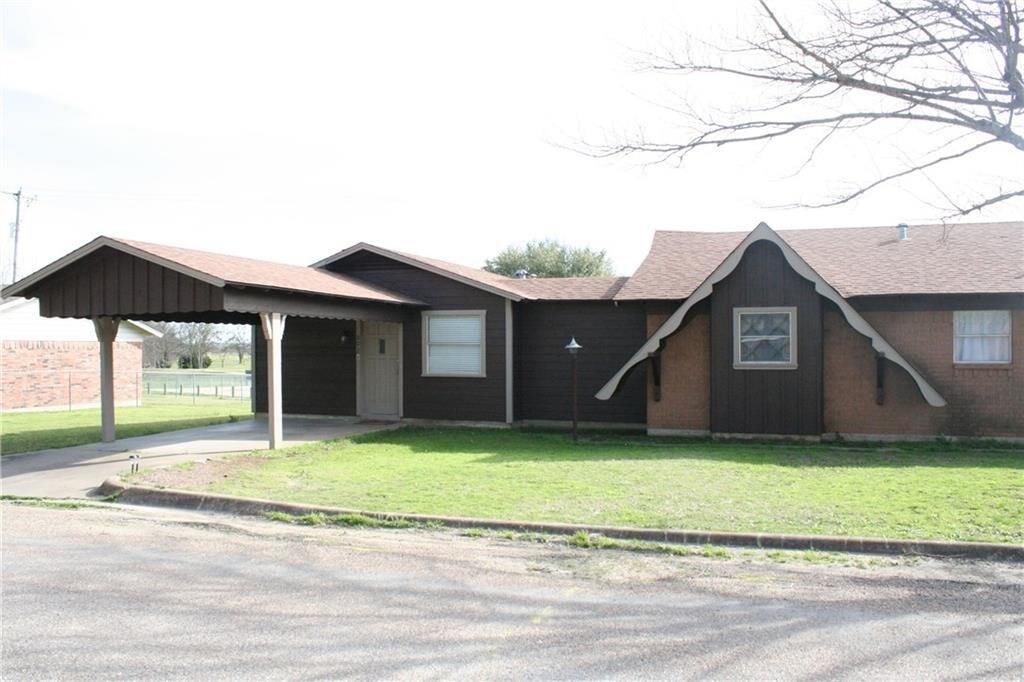 502 John Williams St, Grandview, TX 76050 Townhome Rentals in