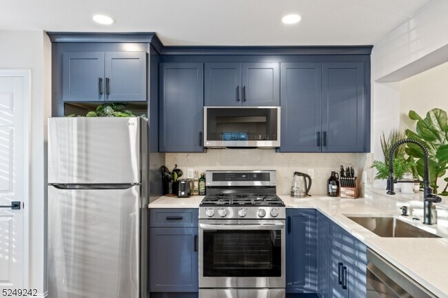 Foto del edificio - 2805 Tudor Dr