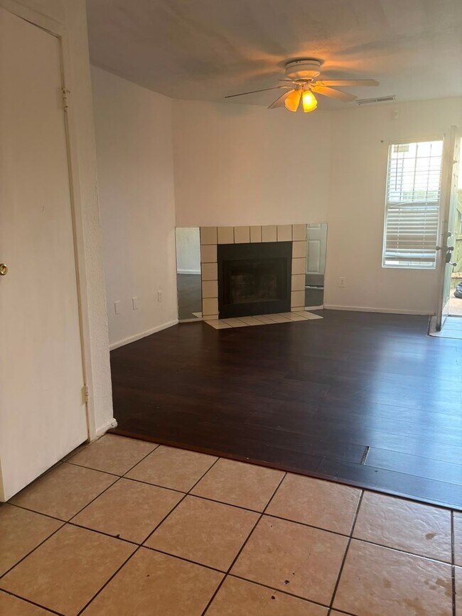 Foto del edificio - Homes For Rent In TX: Houston 77071 – Windsor Village 2BR
