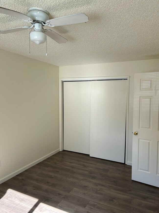 Bedroom - 1403-1407 S 18th Ave