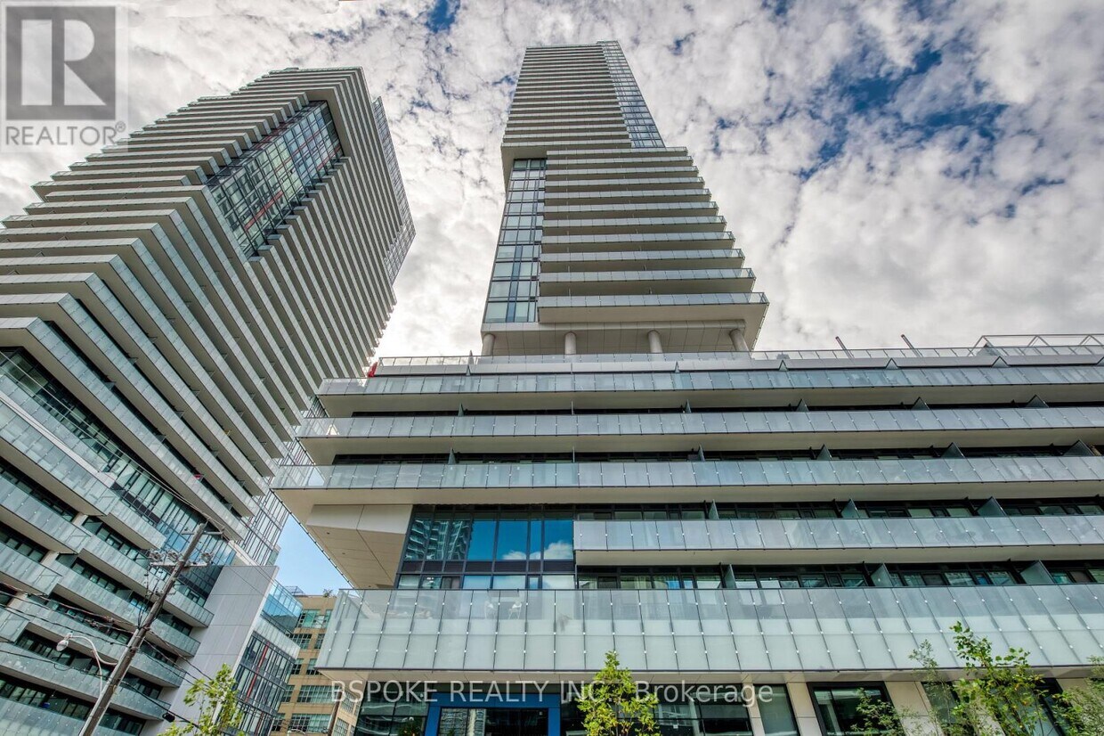 Photo principale - 161-161 Roehampton Ave