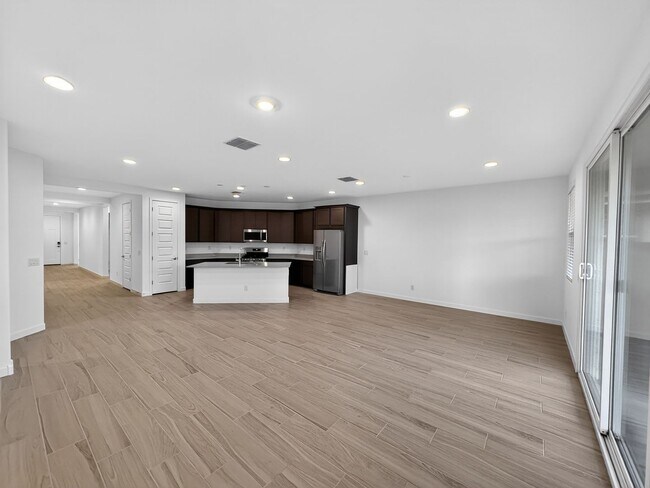 Foto del edificio - New Home at Wester Gardens! 4 Bedroom 3 Bathrooms!